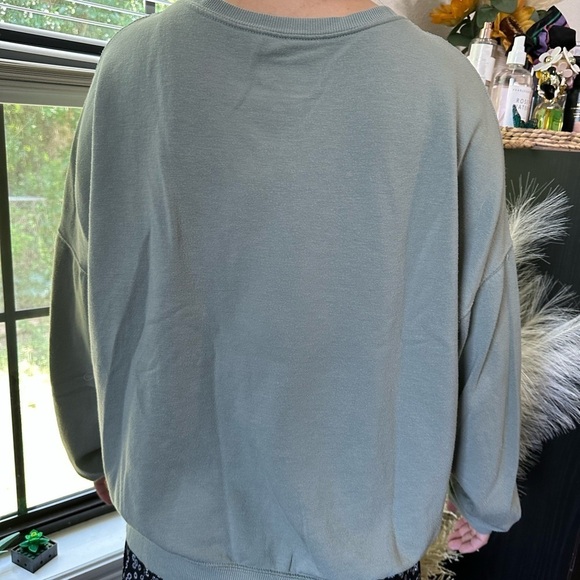 MTV Sweatshirt - Picture 3 of 5